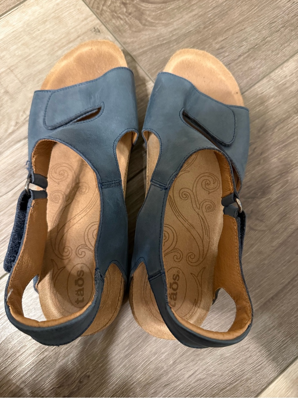 Taos Footwear Blue Leather Open-Side Slingback Sandals - Picture 2 of 8